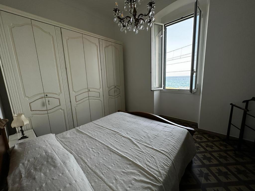 Apartamento La Via Sul Mare Bordighera Exterior foto